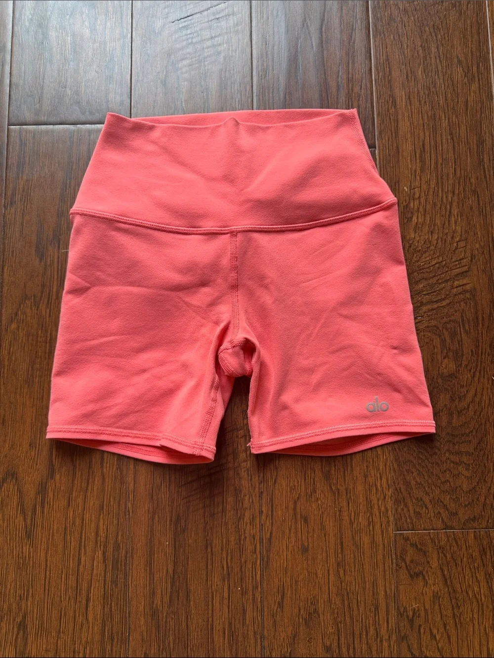 Alo Airbrush High-Waist Coral Women’s Bike Shorts